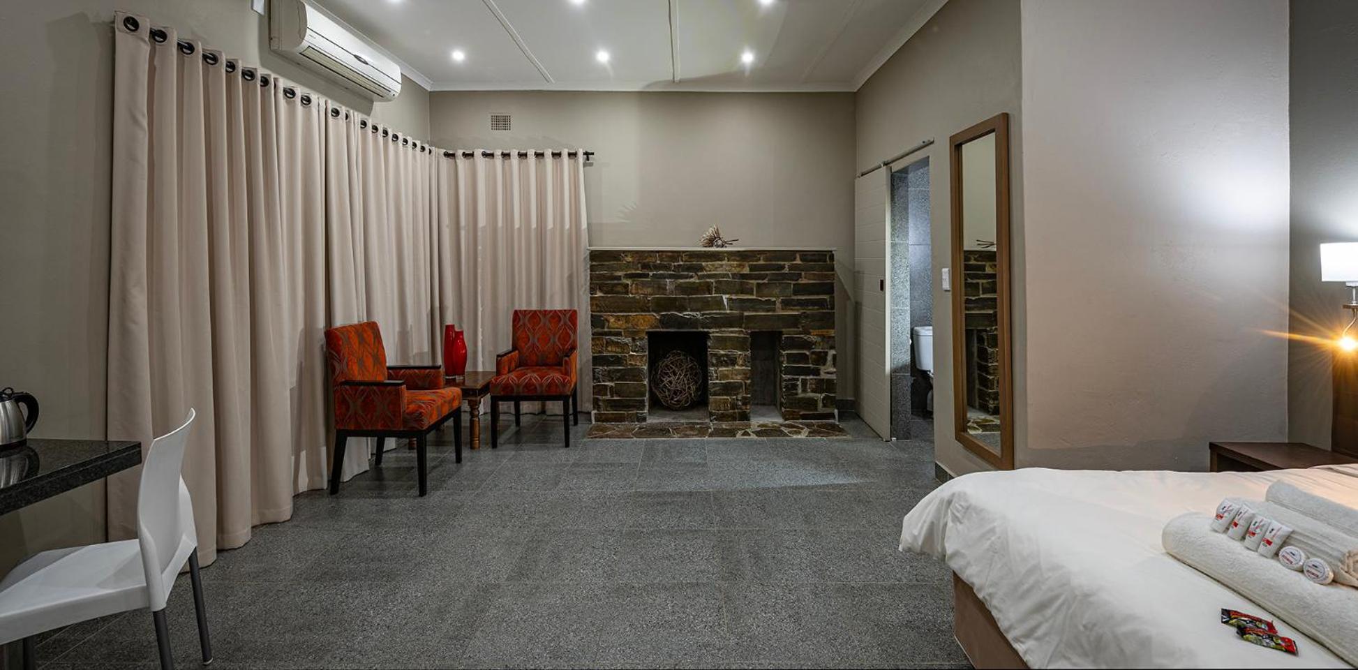 Calvinia Hotel Экстерьер фото